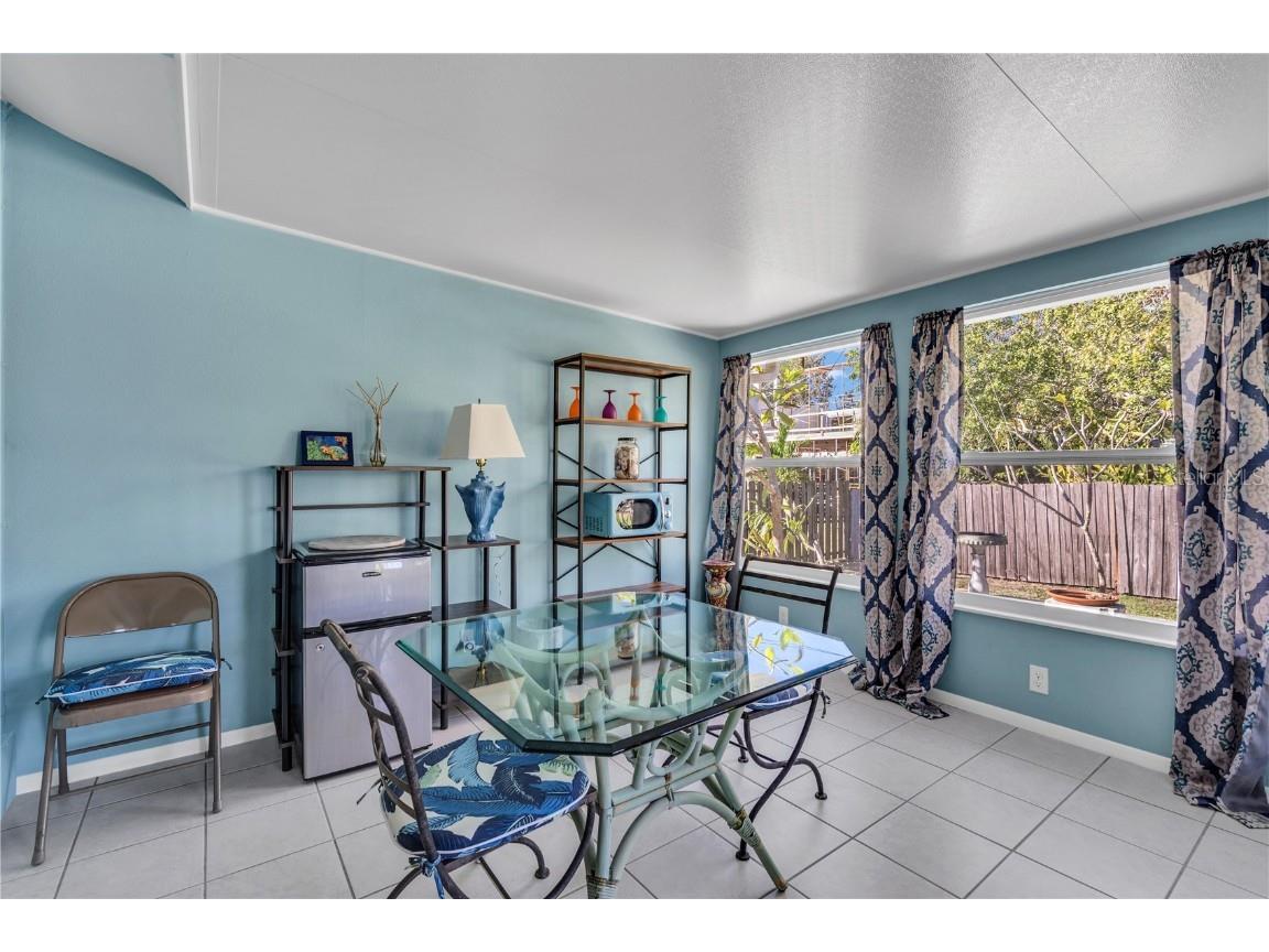 3617 Iroquois Avenue Sarasota FL 34234 A4660590 image15