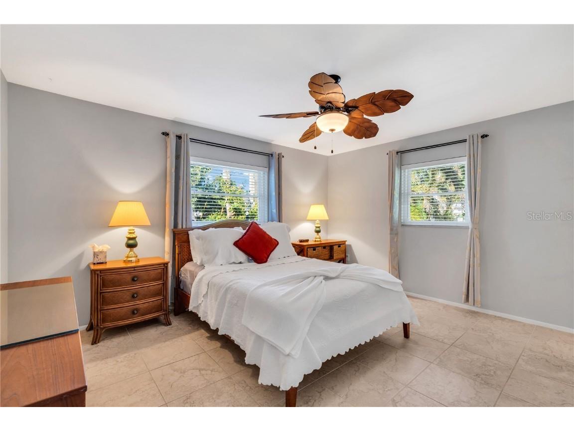 3617 Iroquois Avenue Sarasota FL 34234 A4660590 image24