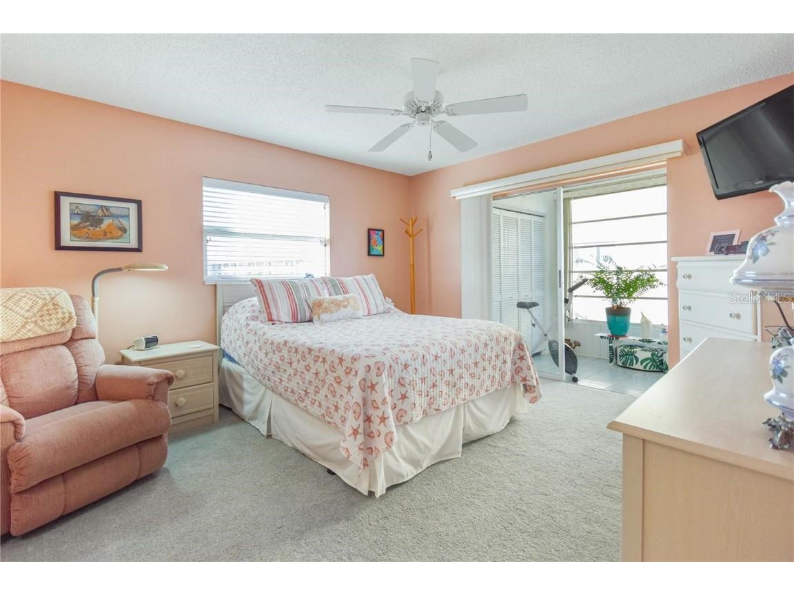 3617 Lake Bayshore Drive #J-401 Bradenton FL 34205 A4670880 image24