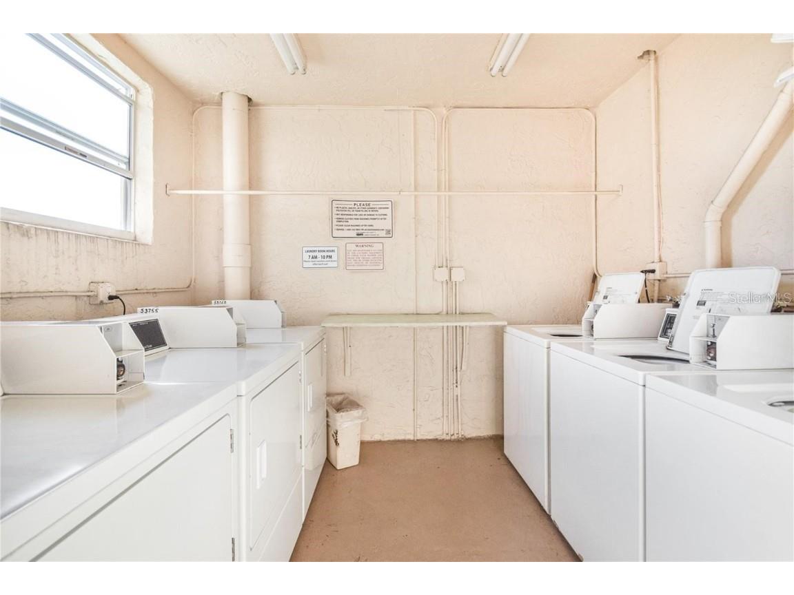 3617 Lake Bayshore Drive #J-401 Bradenton FL 34205 A4670880 image30