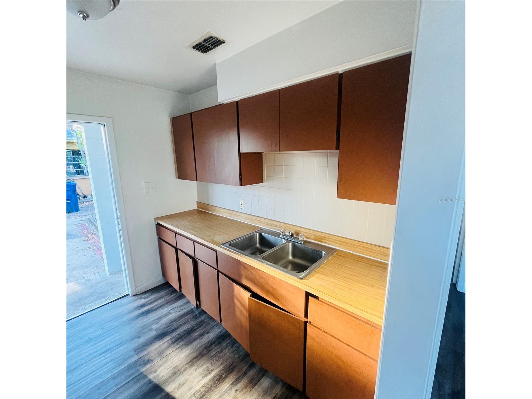 3618 and 3616 E Dr Martin Luther King Jr Blvd Boulevard Tampa FL 33610 TB8486065 image8