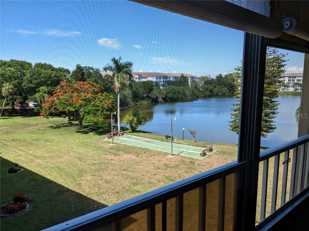 3619 Lake Bayshore Drive #J-402 Bradenton FL 34205 A4573028 image1