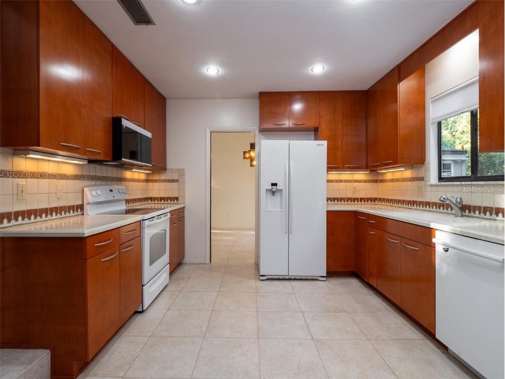 3619 NW 38th Street Gainesville FL 32606 GC535221 image4