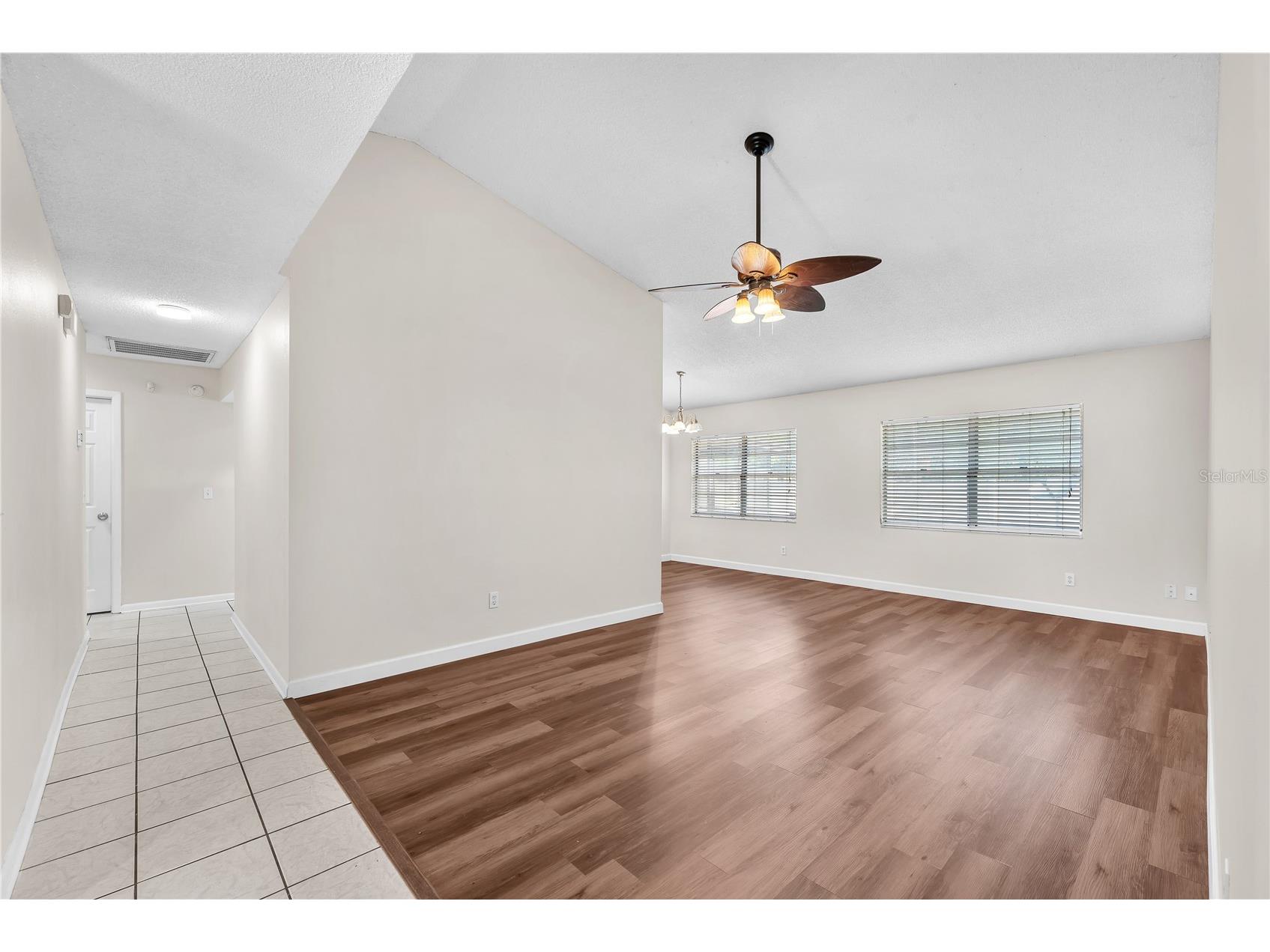 3619 Orangepointe Road Valrico FL 33596 TB8507403 image4