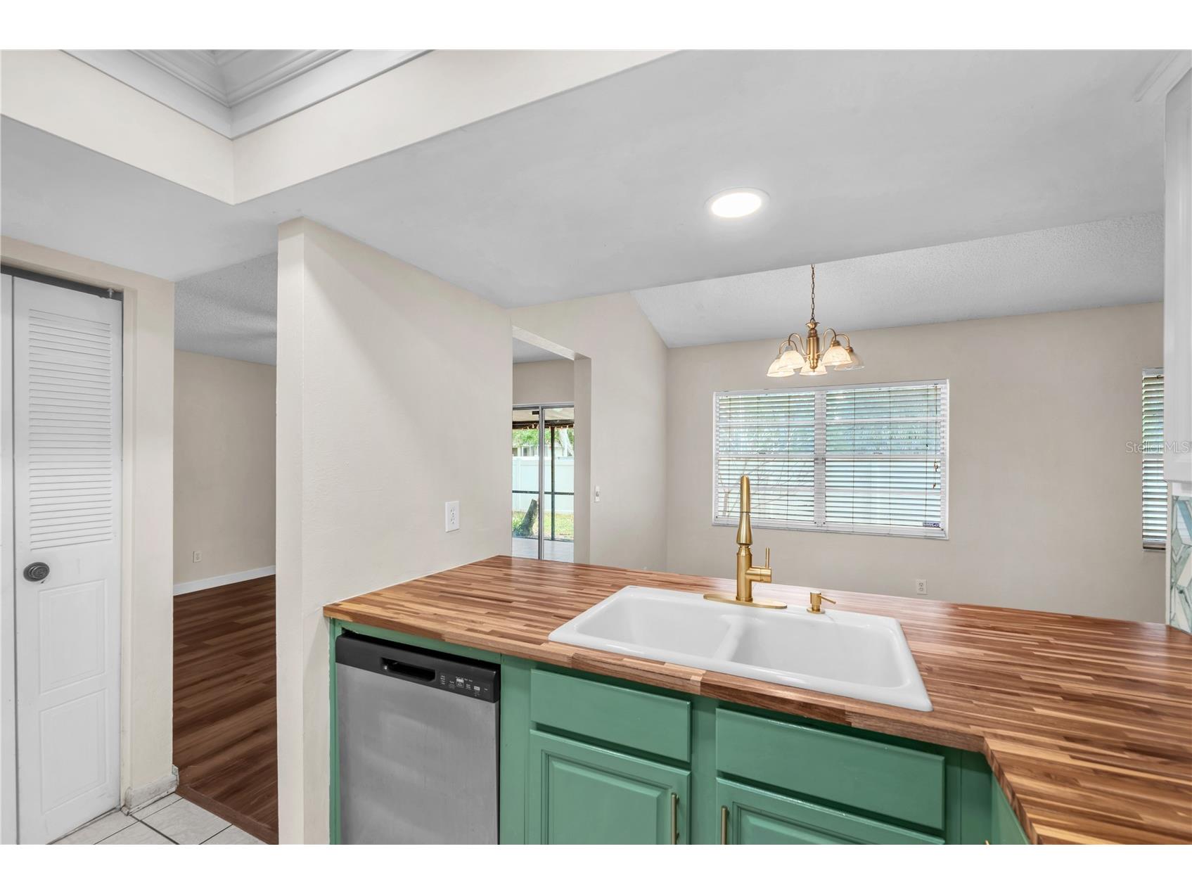 3619 Orangepointe Road Valrico FL 33596 TB8507403 image8