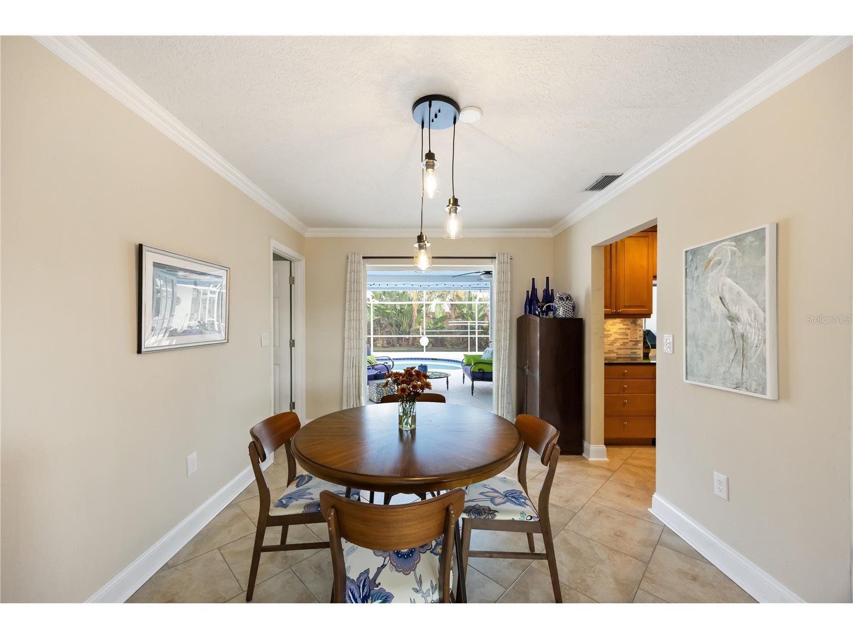 3619 Pembrook Drive Sarasota FL 34239 A4681591 image11