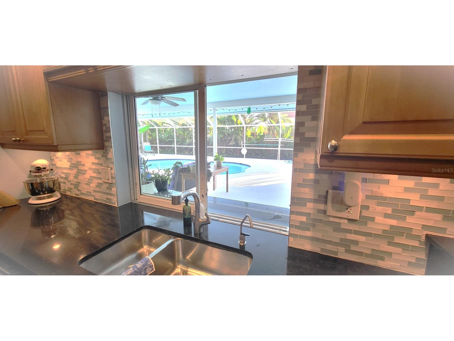 3619 Pembrook Drive Sarasota FL 34239 A4681591 image15