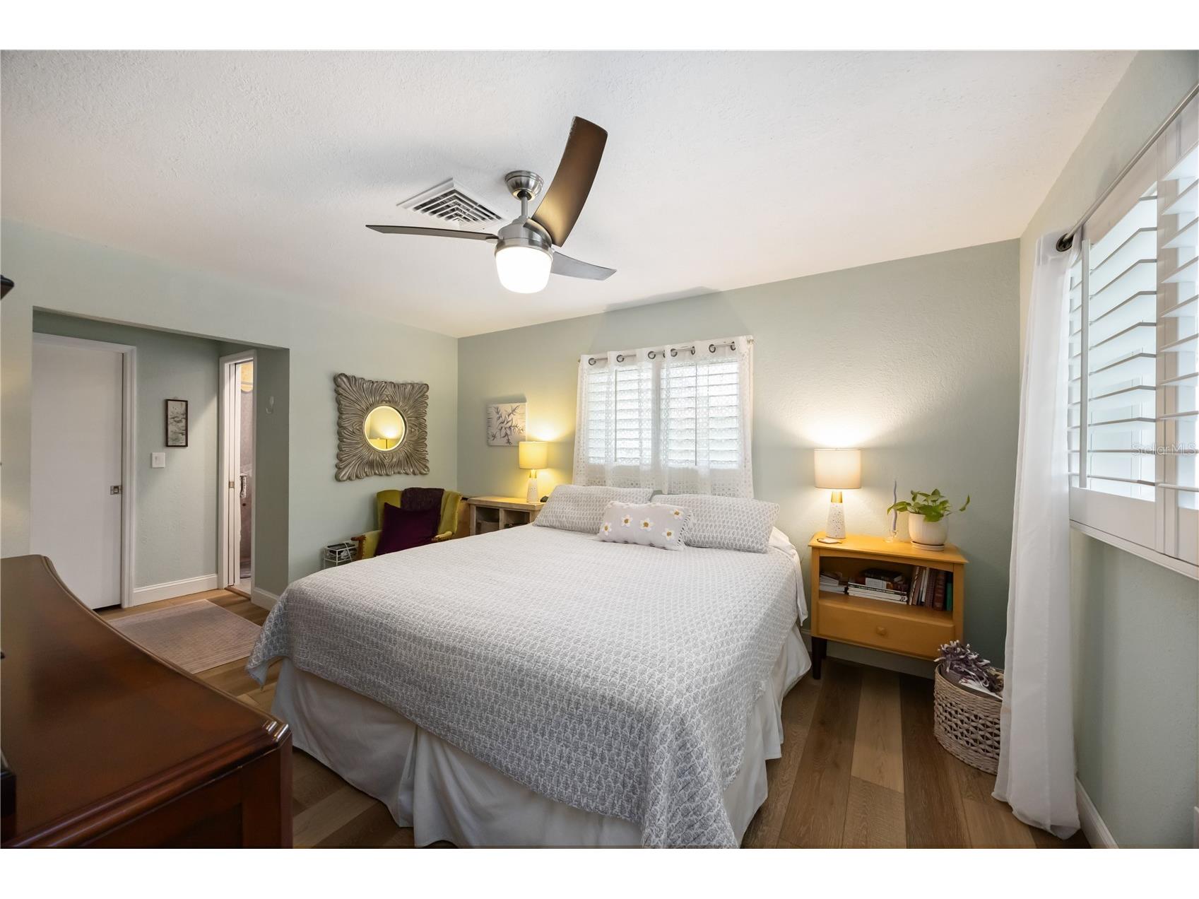 3619 Pembrook Drive Sarasota FL 34239 A4681591 image18