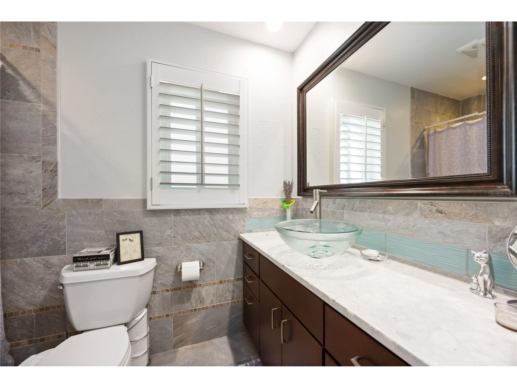 3619 Pembrook Drive Sarasota FL 34239 A4681591 image27