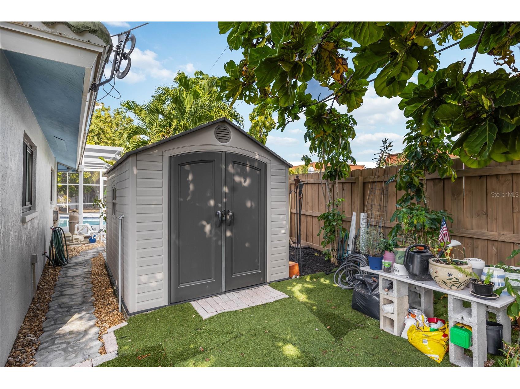 3619 Pembrook Drive Sarasota FL 34239 A4681591 image31