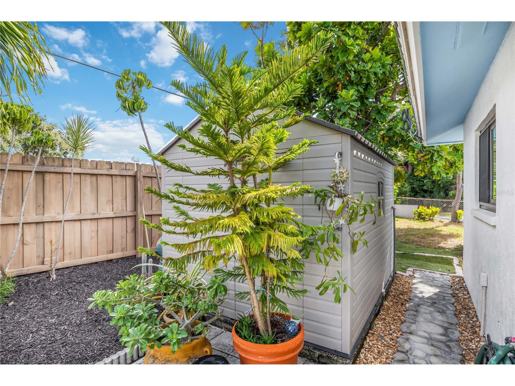 3619 Pembrook Drive Sarasota FL 34239 A4681591 image32