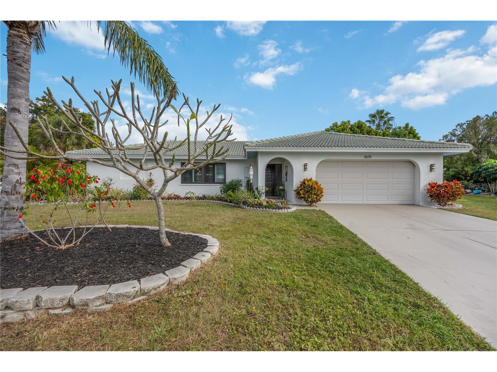 3619 Pembrook Drive Sarasota FL 34239 A4681591 image37