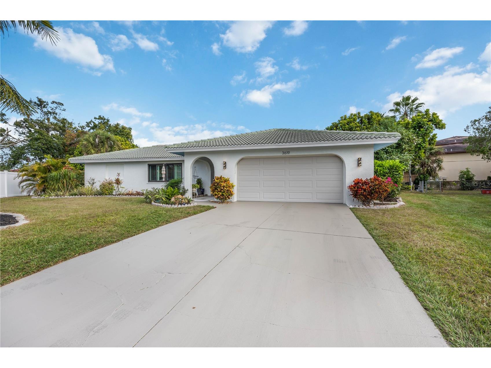 3619 Pembrook Drive Sarasota FL 34239 A4681591 image39