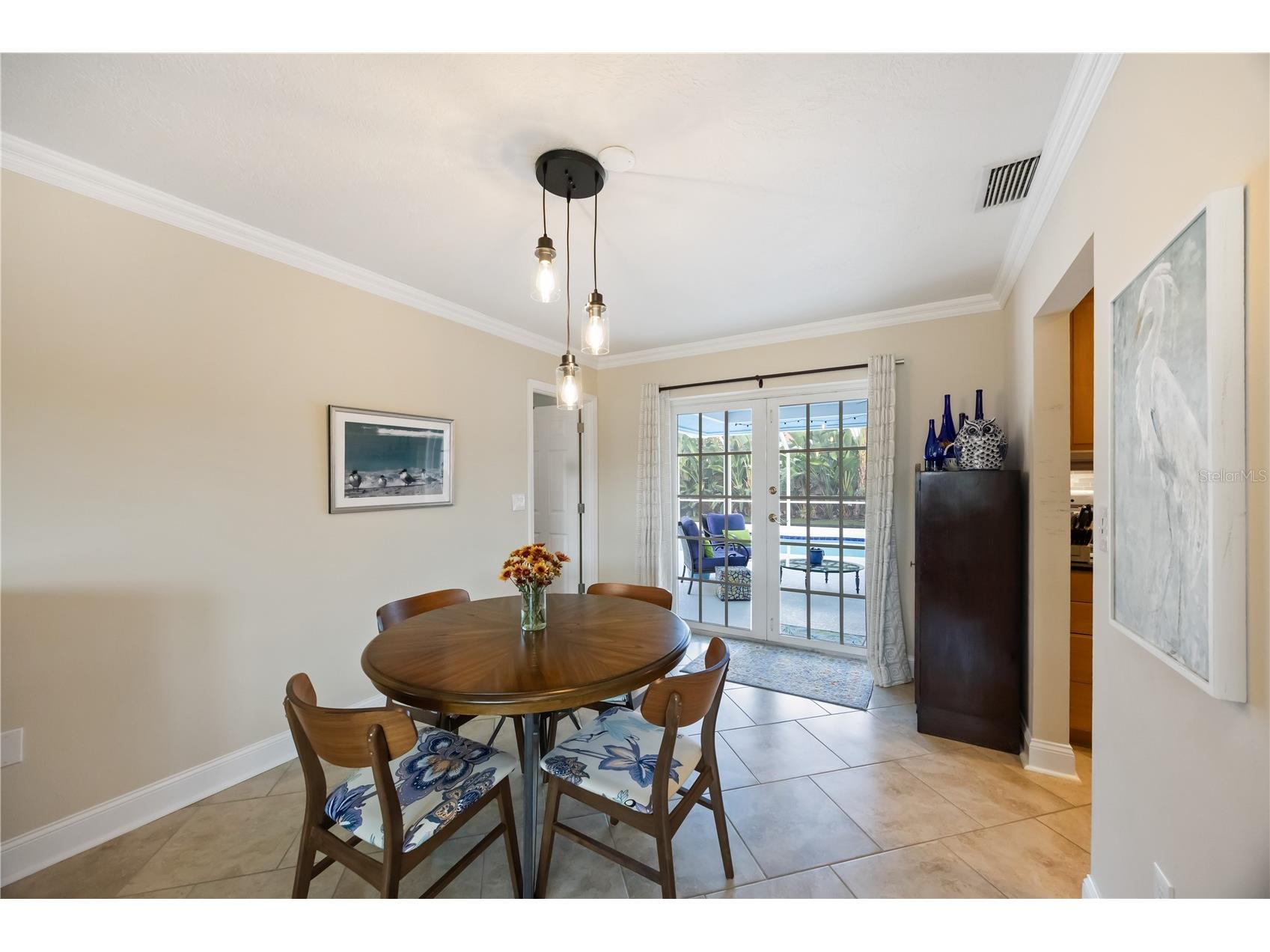 3619 Pembrook Drive Sarasota FL 34239 A4681591 image9