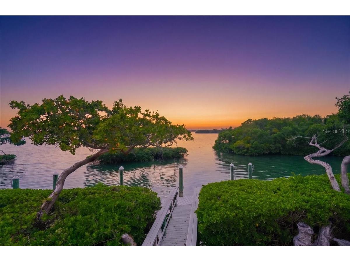 3620 Fair Oaks Place Longboat Key FL 34228 - BUTTONWOOD HARBOR SARASOTA BAY A4693553 image3