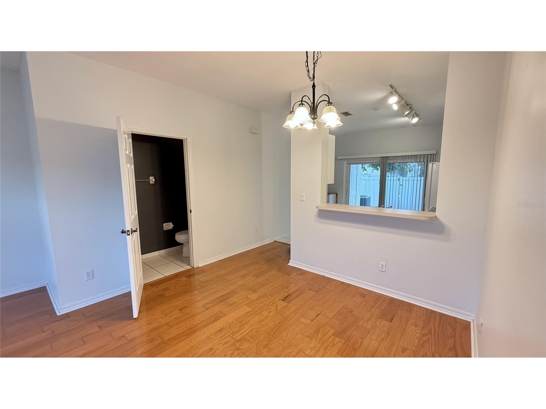 3620 Pine Oak Circle #105 Fort Myers FL 33916 C7520137 image3