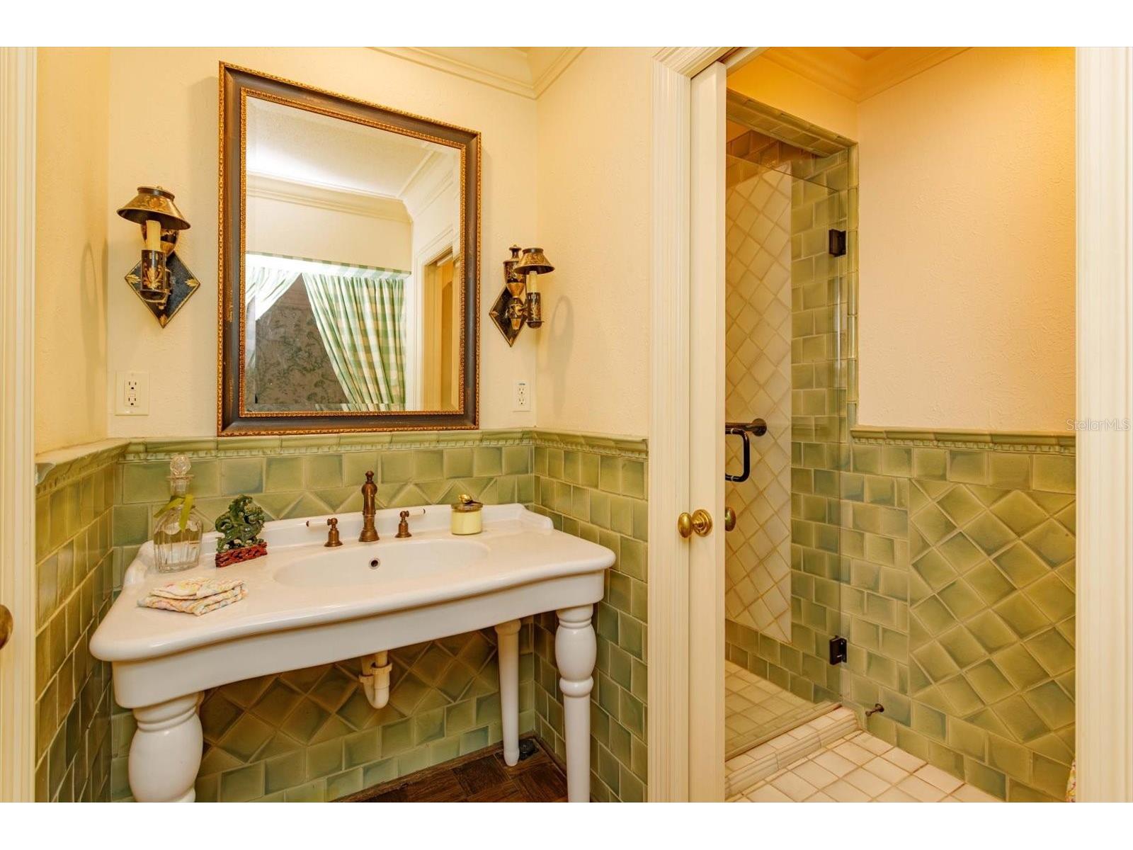 3620 Shamrock Court Orlando FL 32806 G5110173 image15