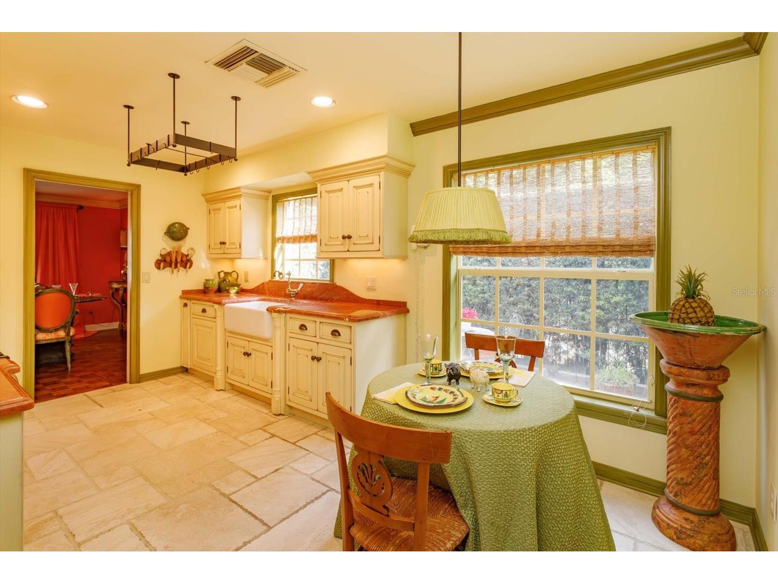 3620 Shamrock Court Orlando FL 32806 G5110173 image9