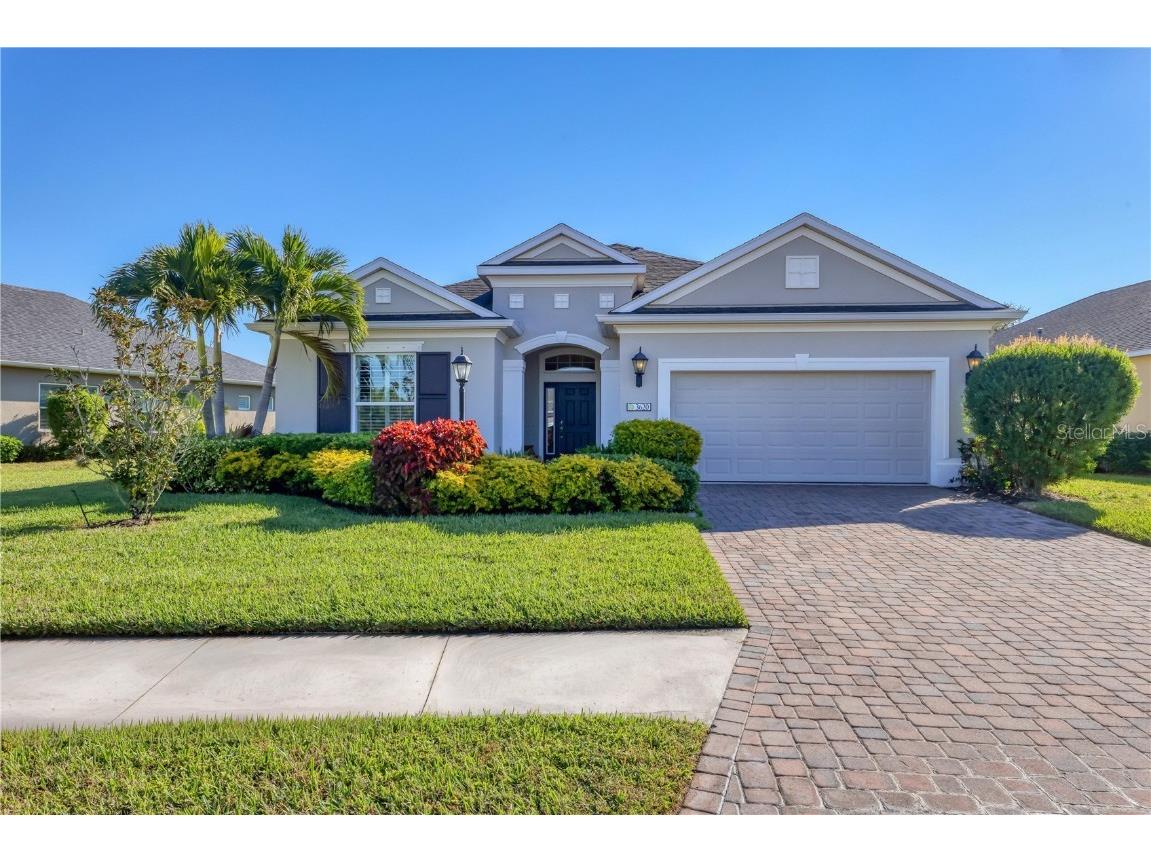 3620 Woodcliff Lake Terrace Sarasota FL 34243 A4674613 image1