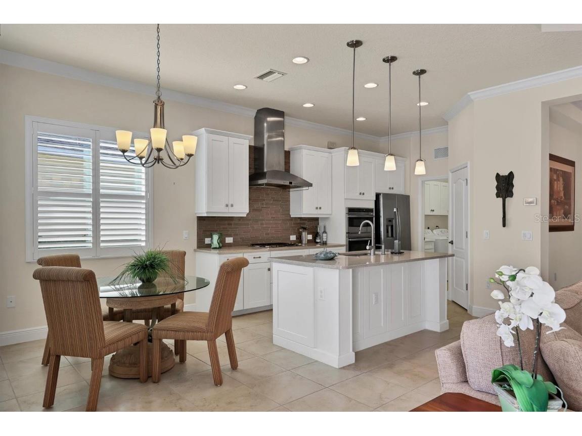 3620 Woodcliff Lake Terrace Sarasota FL 34243 A4674613 image10