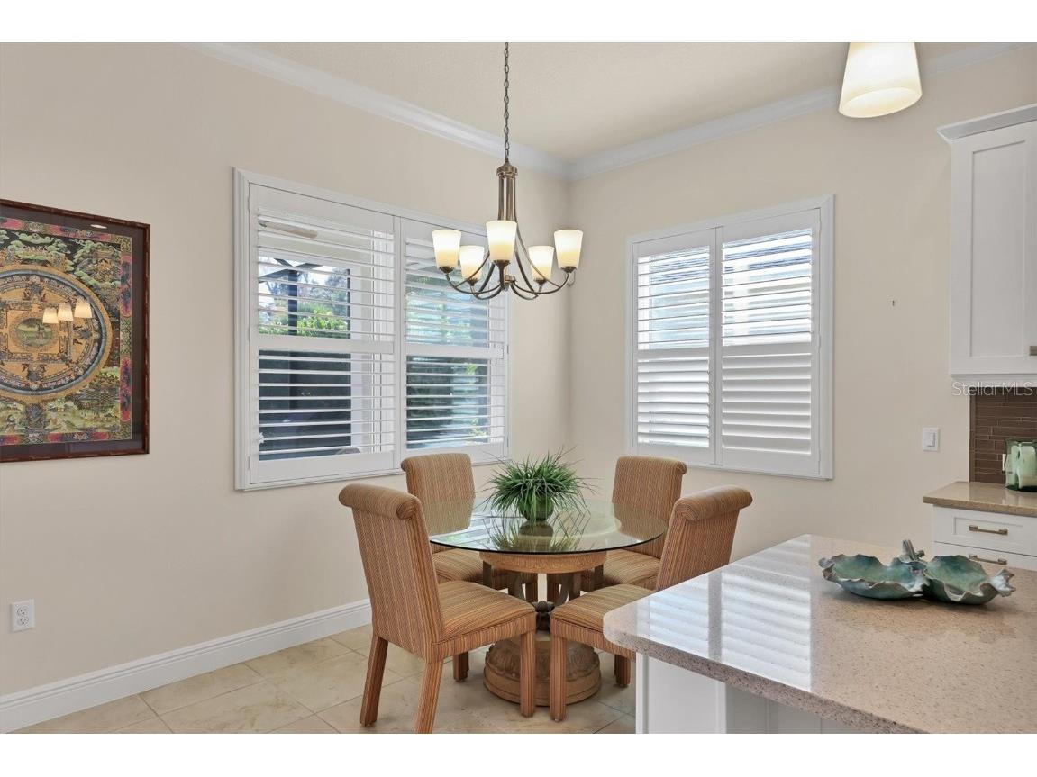 3620 Woodcliff Lake Terrace Sarasota FL 34243 A4674613 image12