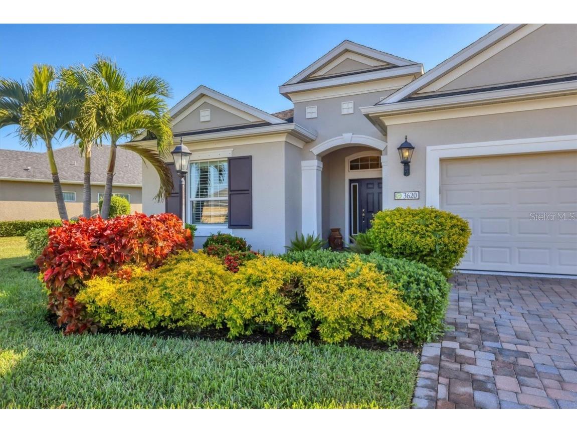 3620 Woodcliff Lake Terrace Sarasota FL 34243 A4674613 image2