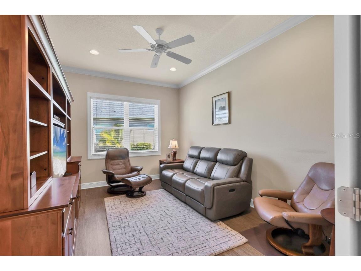 3620 Woodcliff Lake Terrace Sarasota FL 34243 A4674613 image20