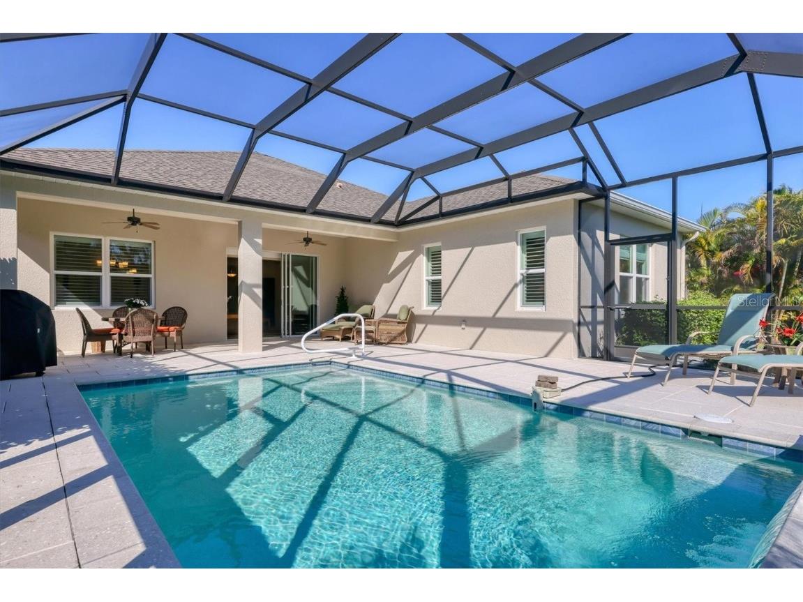 3620 Woodcliff Lake Terrace Sarasota FL 34243 A4674613 image32