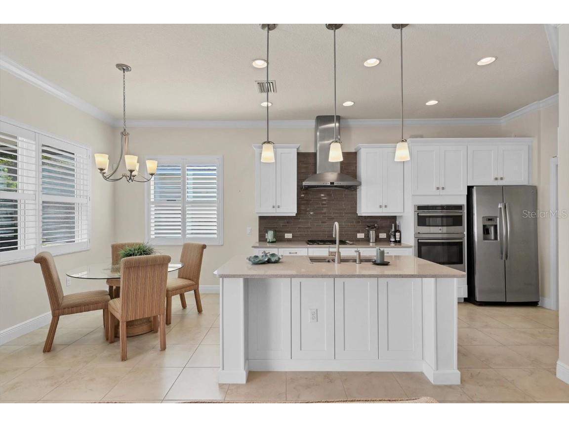 3620 Woodcliff Lake Terrace Sarasota FL 34243 A4674613 image7