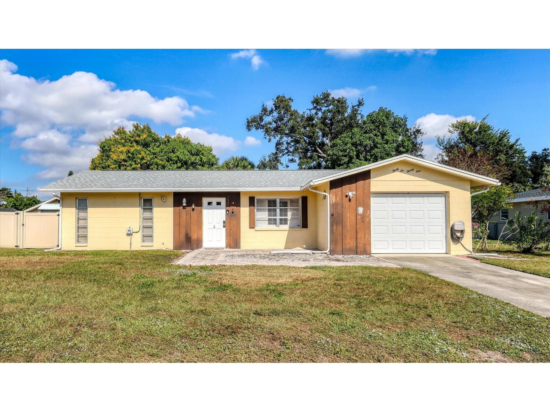 3621 Glen Ridge Lane Sarasota FL 34233 A4673325 image1