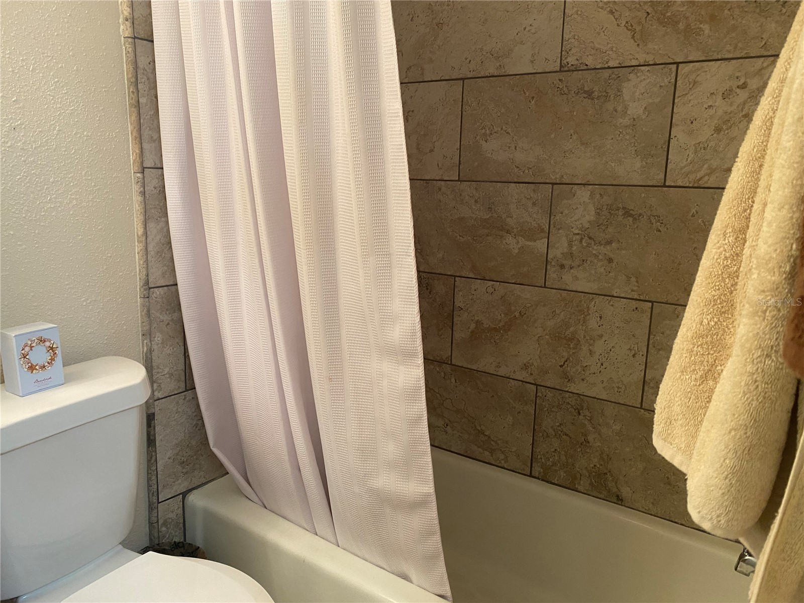 3621 Lake Bayshore Drive #J-403 Bradenton FL 34205 A4690941 image17