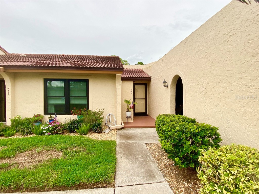 3621 Longmeadow #42 Sarasota FL 34235 A4581216 image1