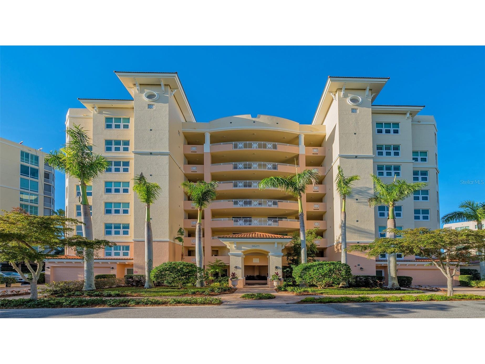 3621 N Point Road #301 Osprey FL 34229 A4681290 image1