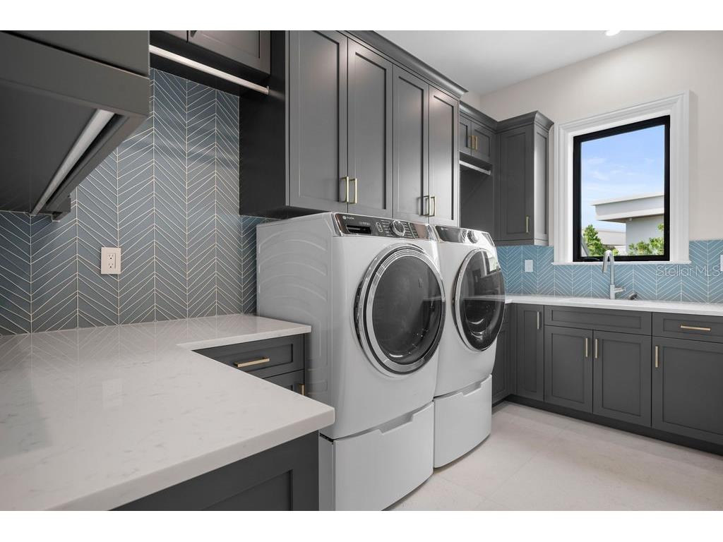 3621 San Remo Terrace Sarasota FL 34239 A4592737 image17