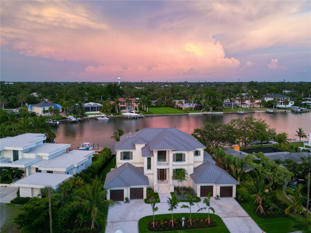 3621 San Remo Terrace Sarasota FL 34239 A4592737 image2