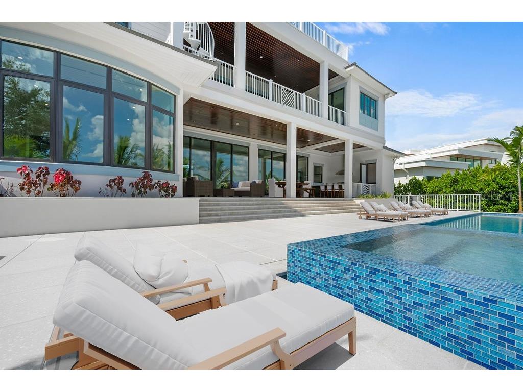 3621 San Remo Terrace Sarasota FL 34239 A4592737 image29