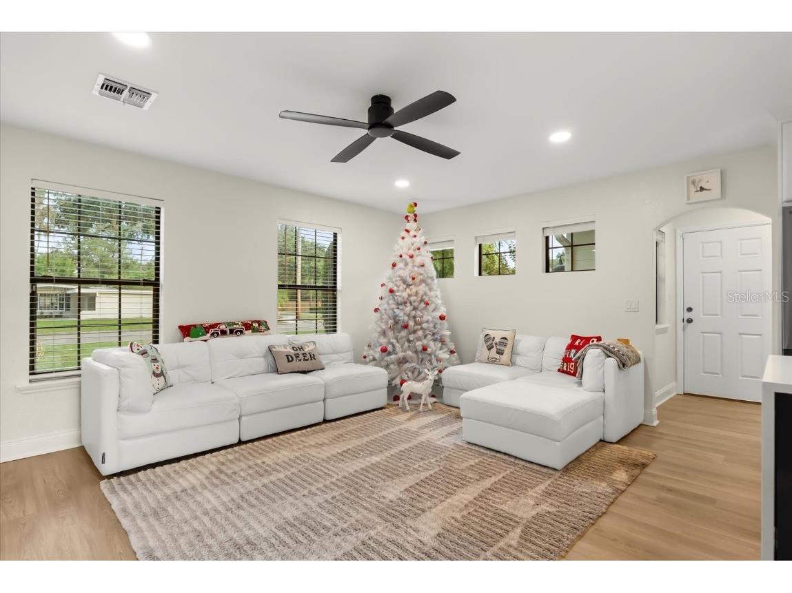 3622 Devonswood Drive Orlando FL 32806 O6348580 image16