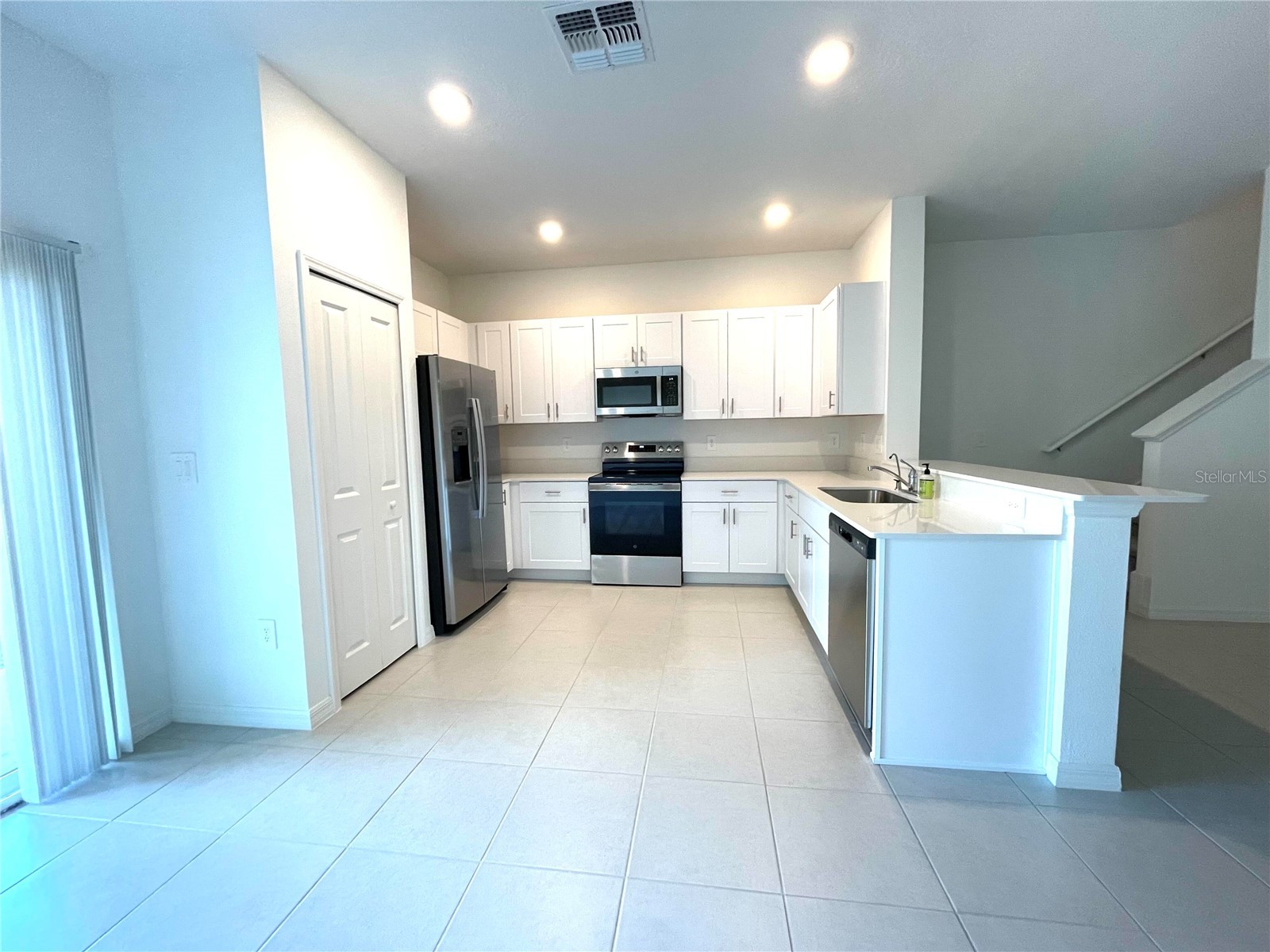 36221 Risa Michele Street Zephyrhills FL 33541 O6374992 image6