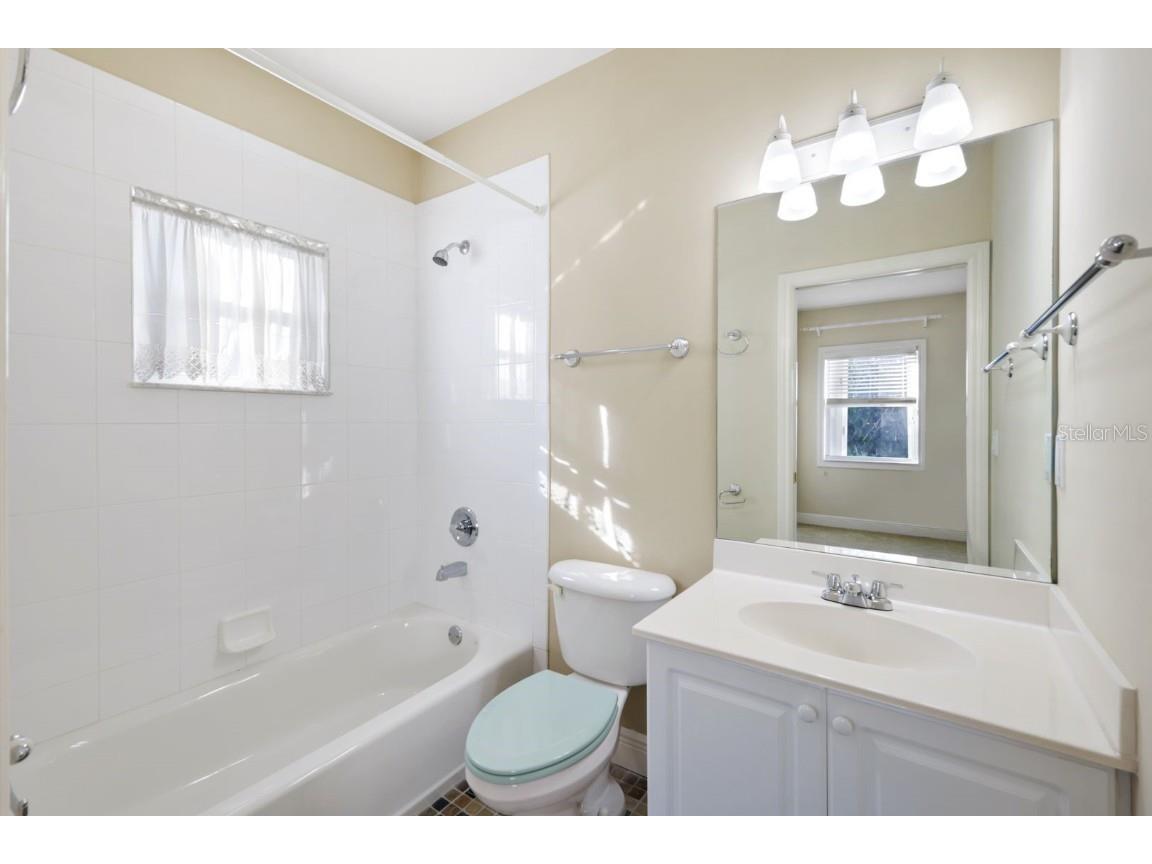 3623 Edgewood Avenue Fort Myers FL 33916 - CALOOSAHATCHEE RIVER A4642336 image28