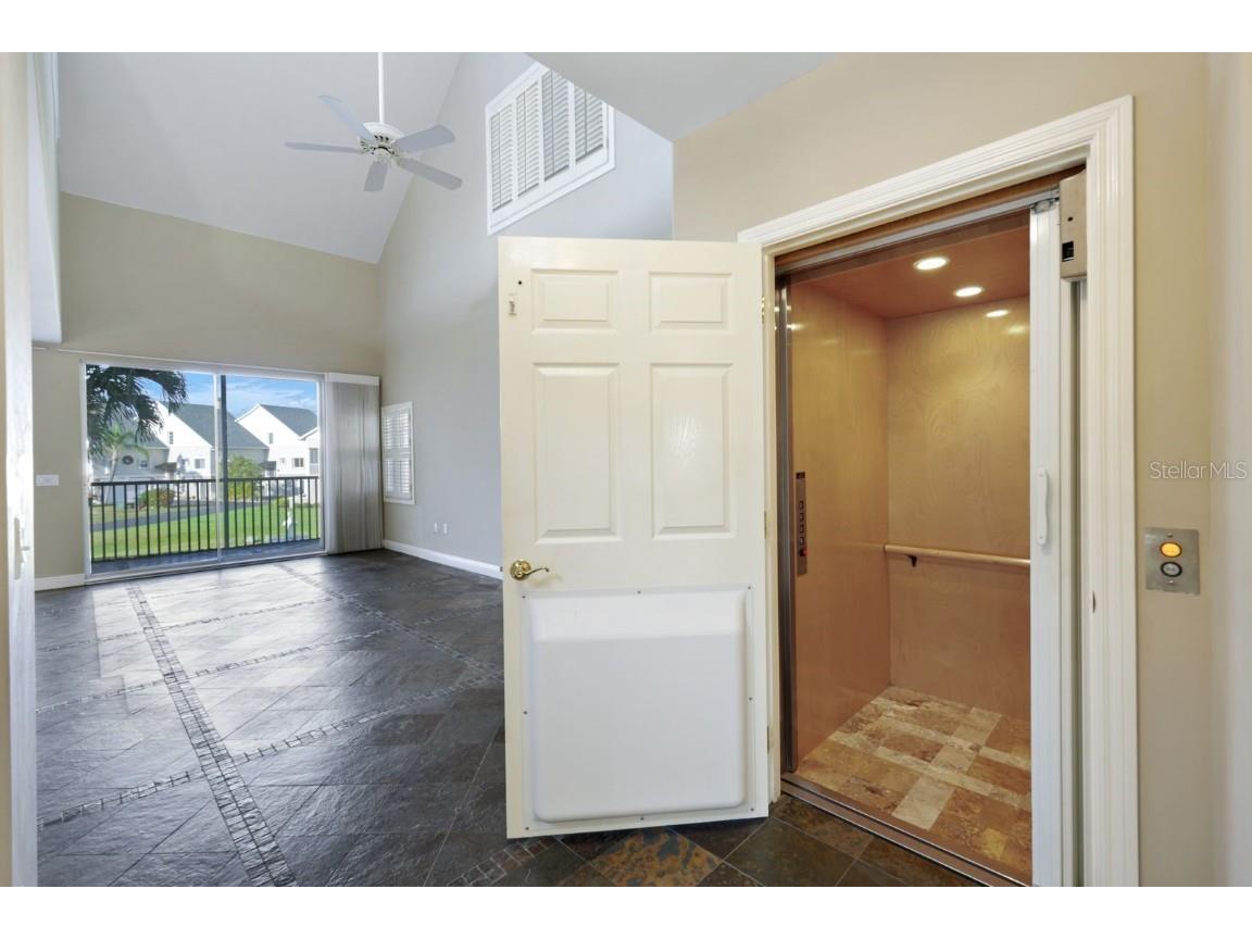 3623 Edgewood Avenue Fort Myers FL 33916 - CALOOSAHATCHEE RIVER A4642336 image6