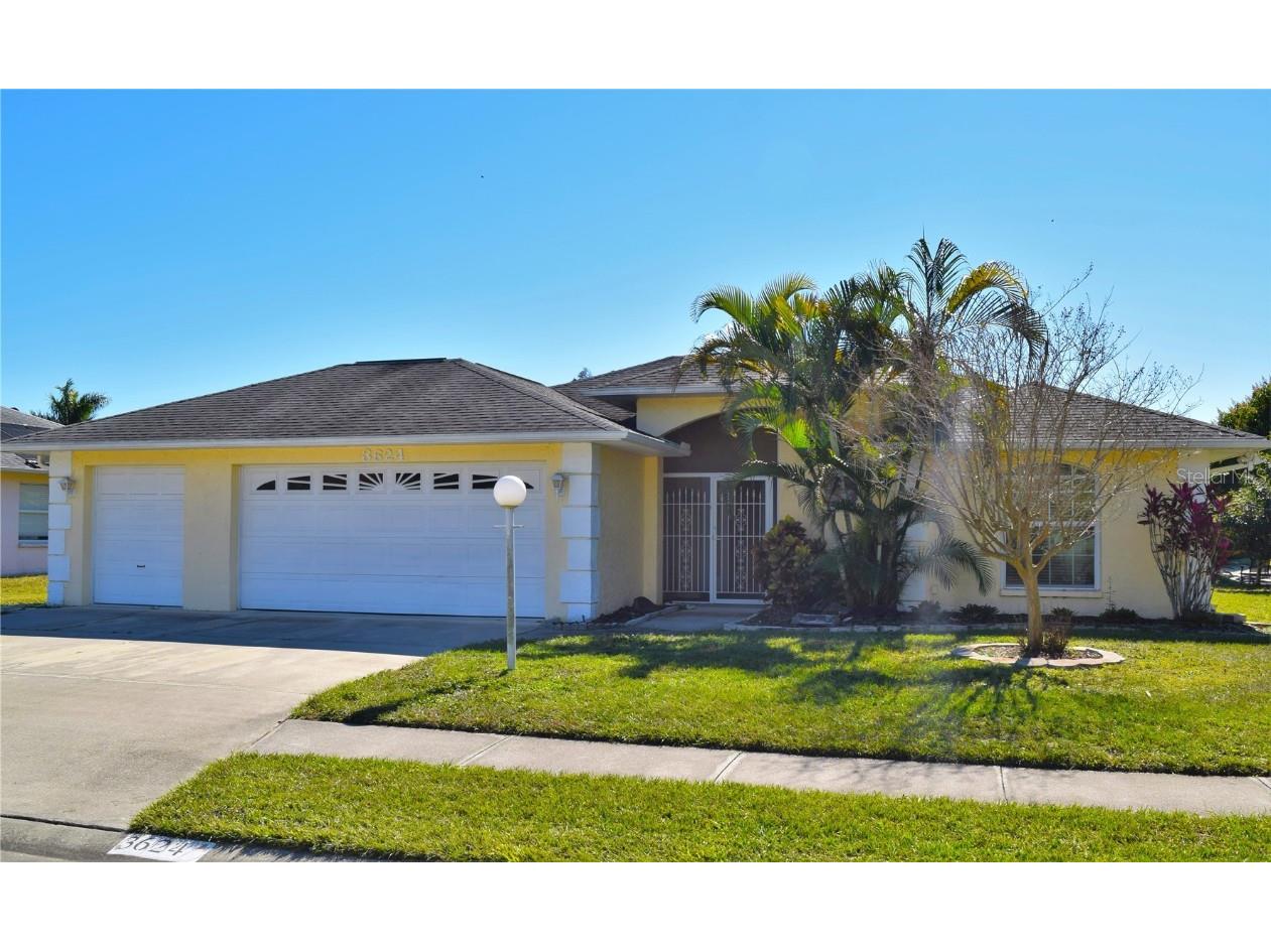 3624 77th Terrace E Sarasota FL 34243 A4576390 image1