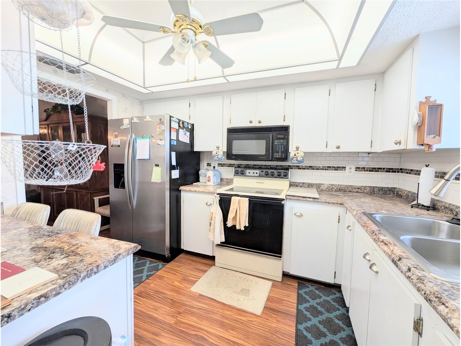 3624 Lake Bayshore Drive #K-303 Bradenton FL 34205 A4686262 image3