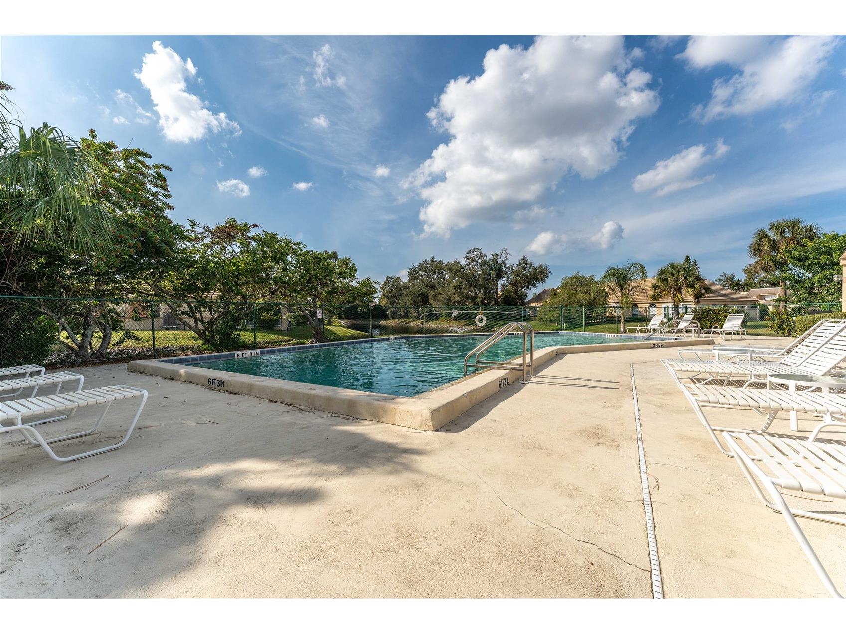 3625 57th Avenue Drive W #43 Bradenton FL 34210 A4672591 image43