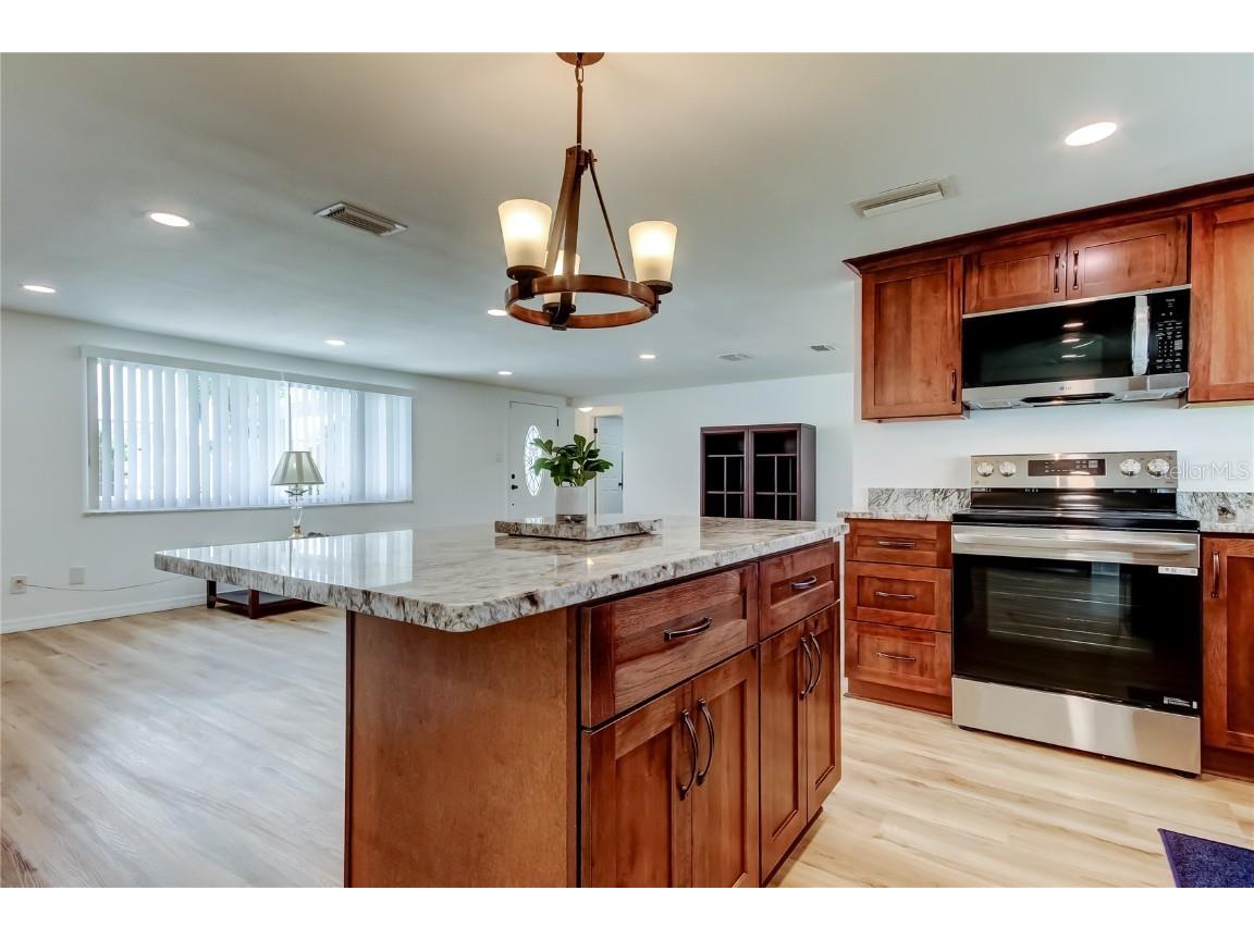 3625 Delta Place Holiday FL 34691 TB8418711 image4