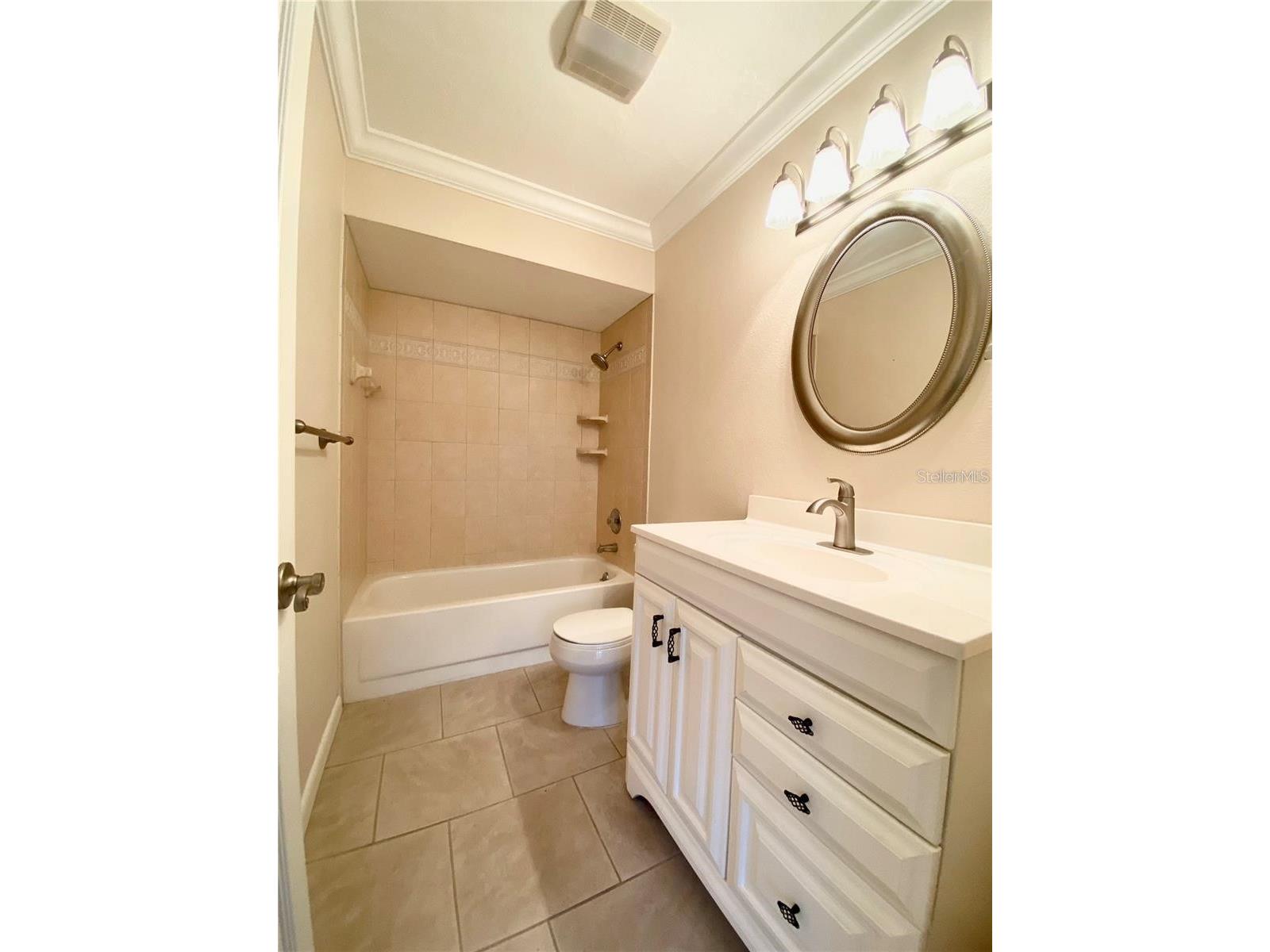 3625 Longmeadow #40 Sarasota FL 34235 A4700607 image17