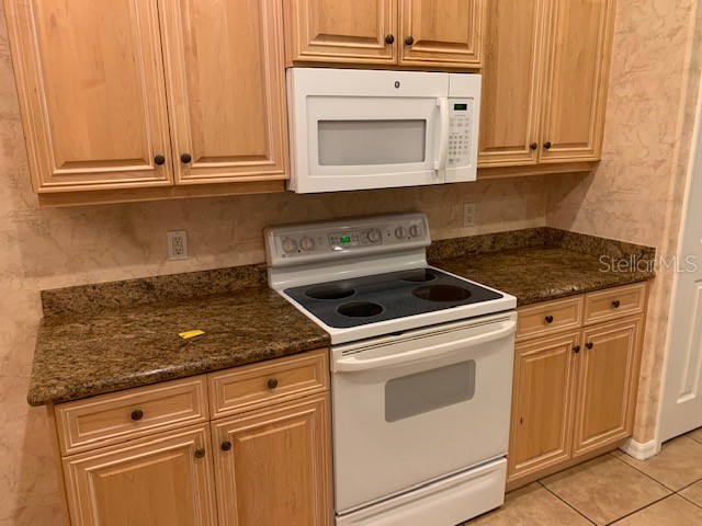 3625 Square West Lane #4 Sarasota FL 34238 A4689352 image18