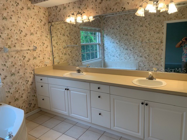 3625 Square West Lane #4 Sarasota FL 34238 A4689352 image28