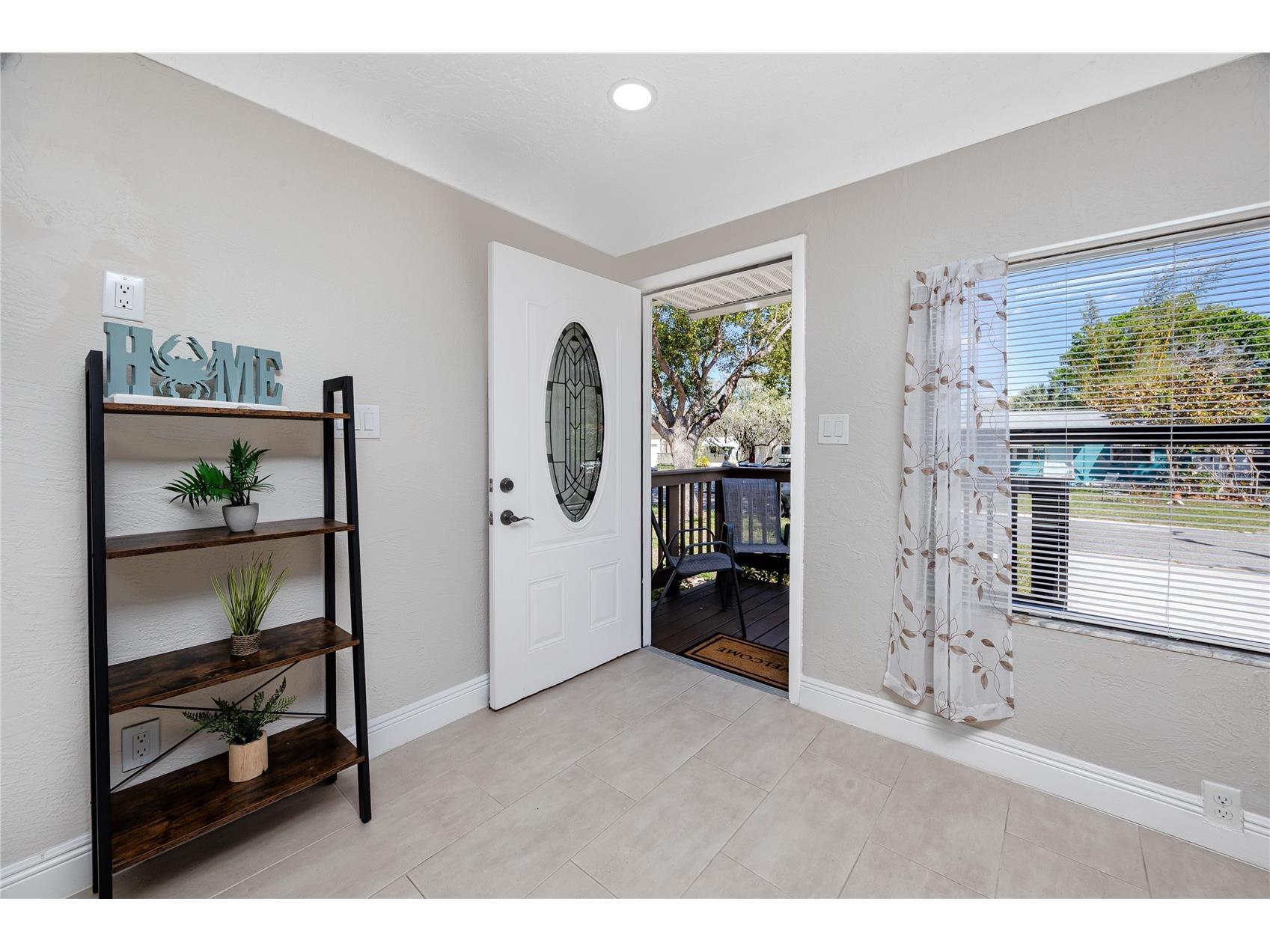 3626 Queen Street N Saint Petersburg FL 33713 TB8489832 image4