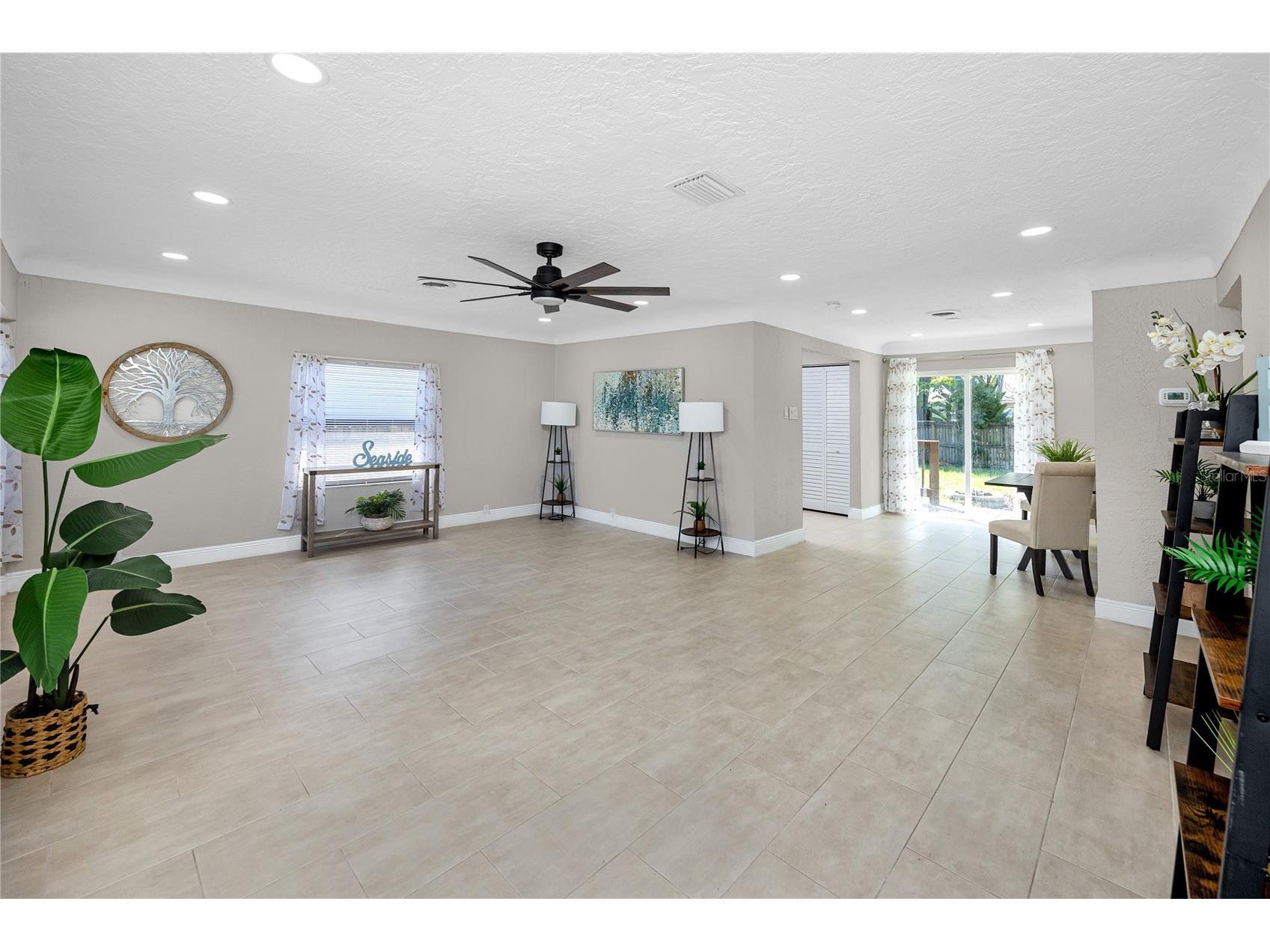 3626 Queen Street N Saint Petersburg FL 33713 TB8489832 image5