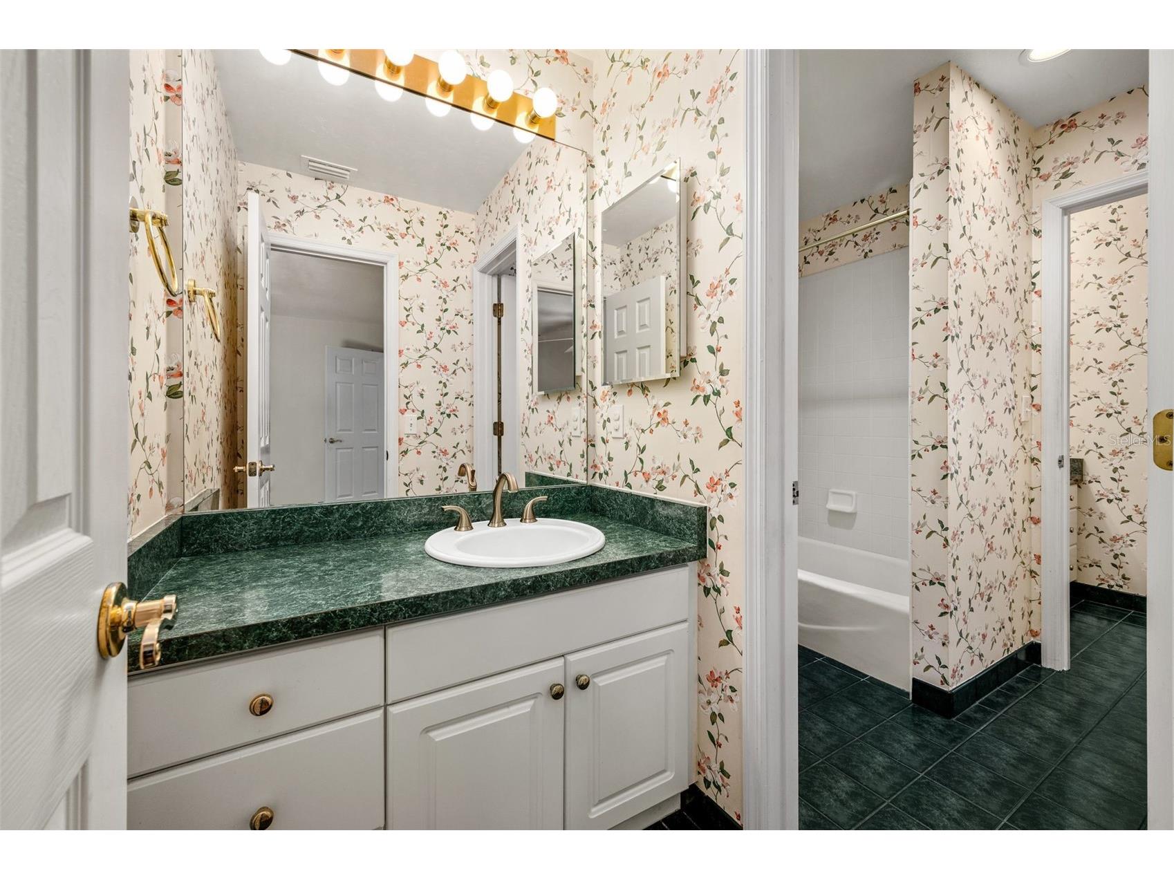 3627 NW 33rd Terrace Gainesville FL 32605 GC541688 image37